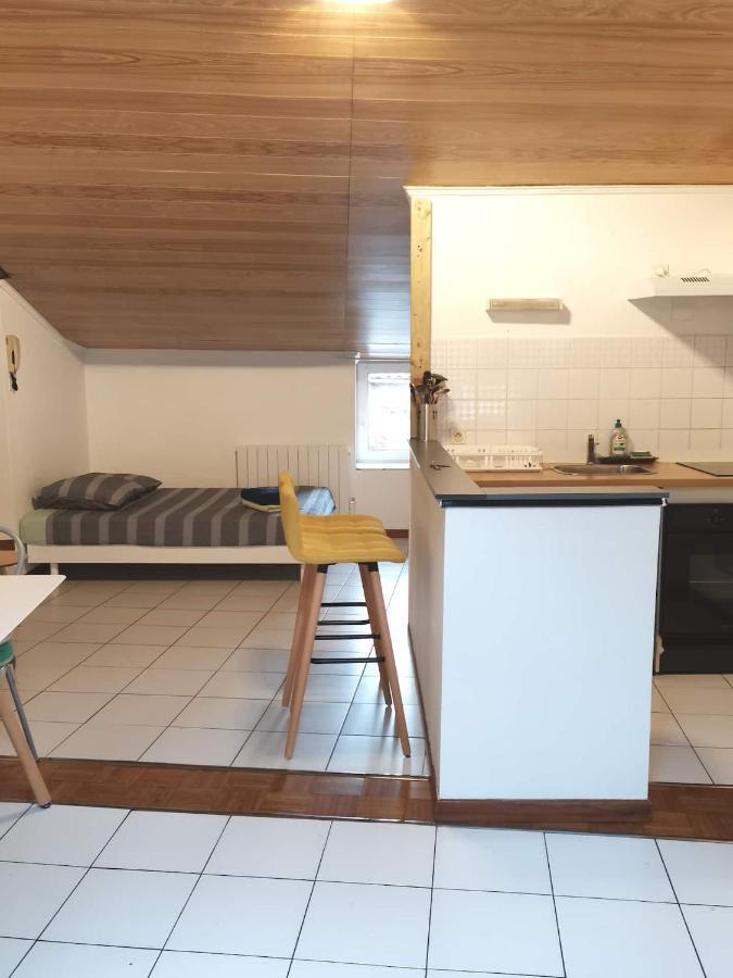 Appartement -LE 3- Studio centre de Millau lumineux Extérieur photo